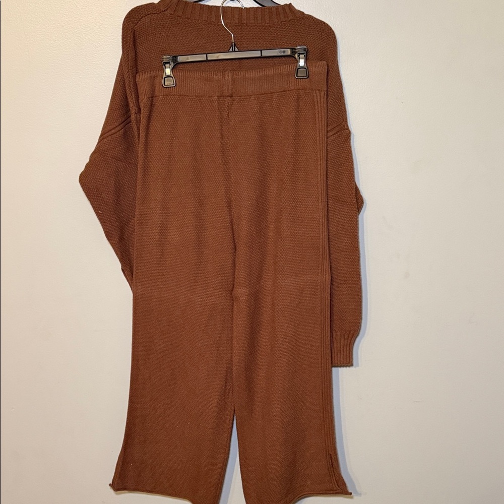 NWOT Women's Brown Sweater Set - Picture 3 of 6